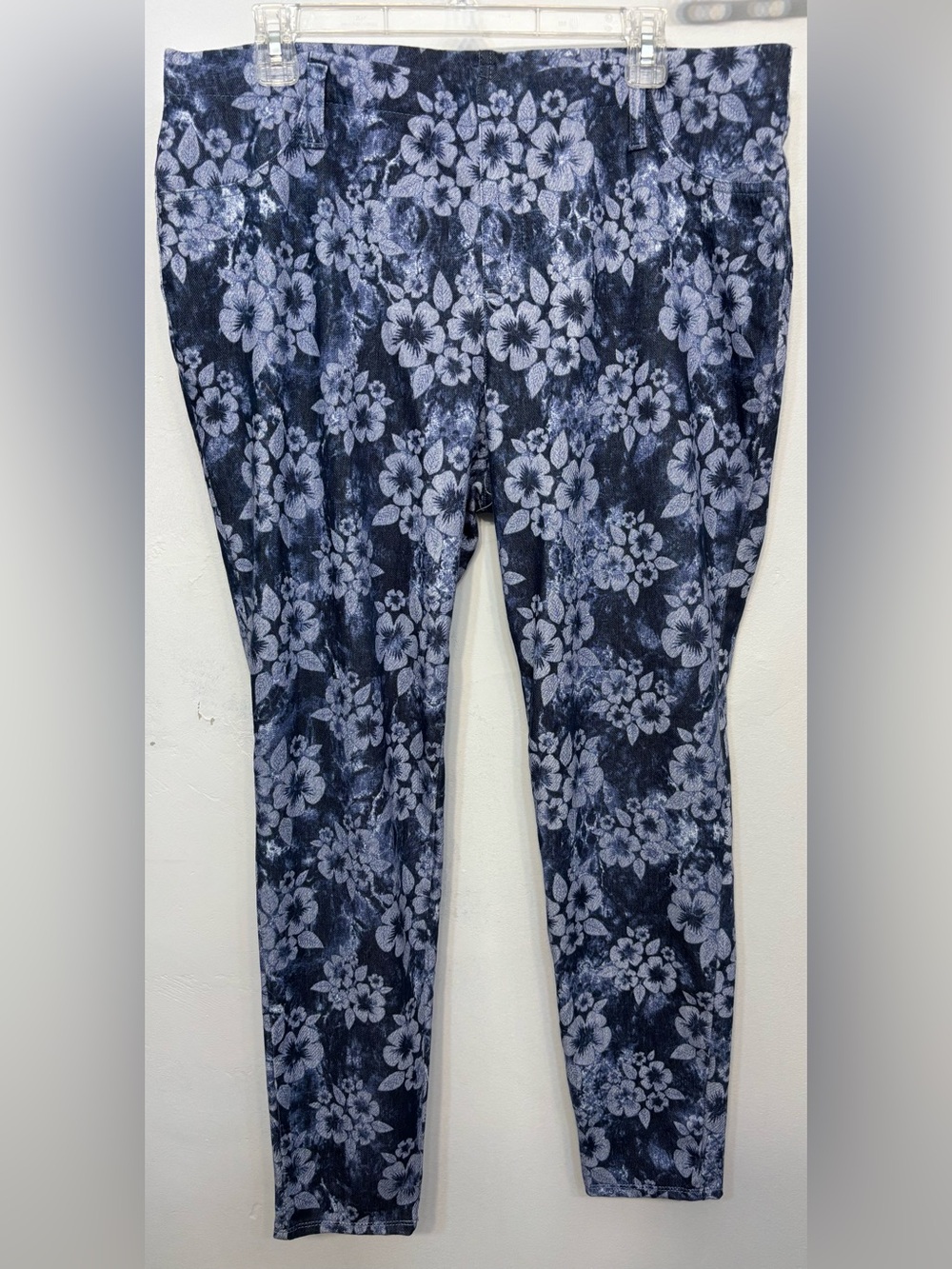 Faded Glory Two Tone Blue Floral Print Jeggings Women’s Size XL 16-18 NWOT